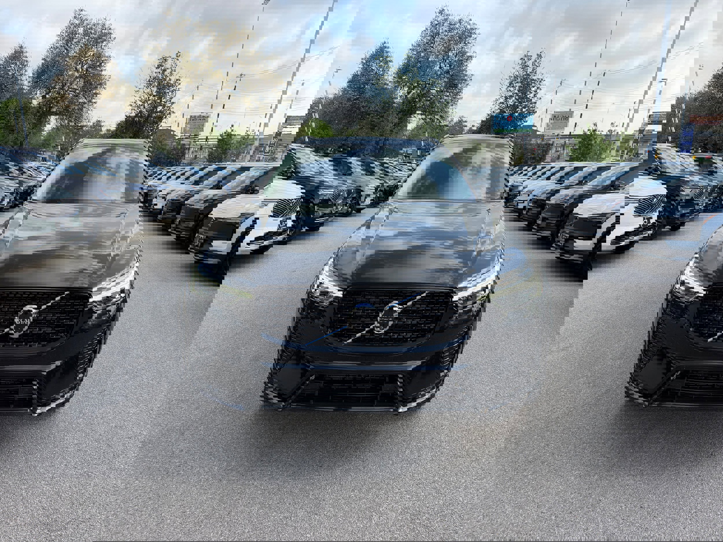 Certified 2024 Volvo XC60 B5 Ultimate image 8