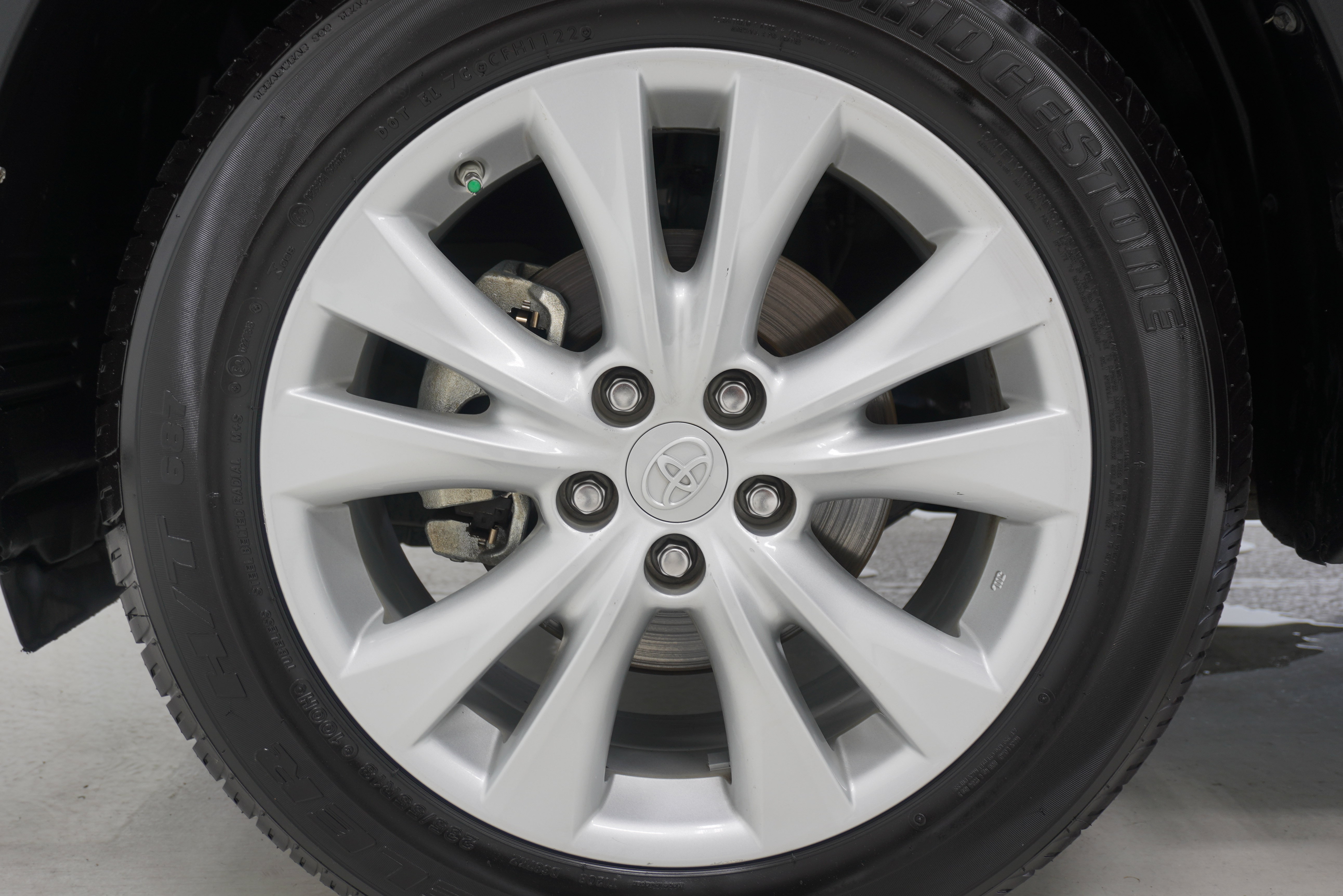 Used 2013 Toyota RAV4 Limited FWD image 30