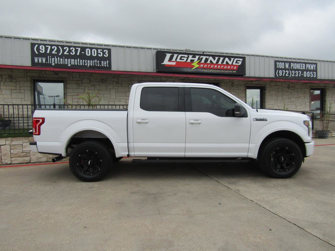 Used 2016 Ford F150 XLT w/ Equipment Group 302A Luxury AWD/4WD image 5