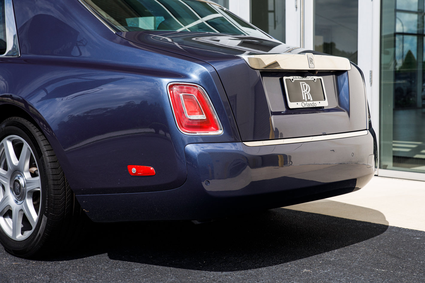 Certified 2020 Rolls-Royce Phantom Sedan RWD image 15