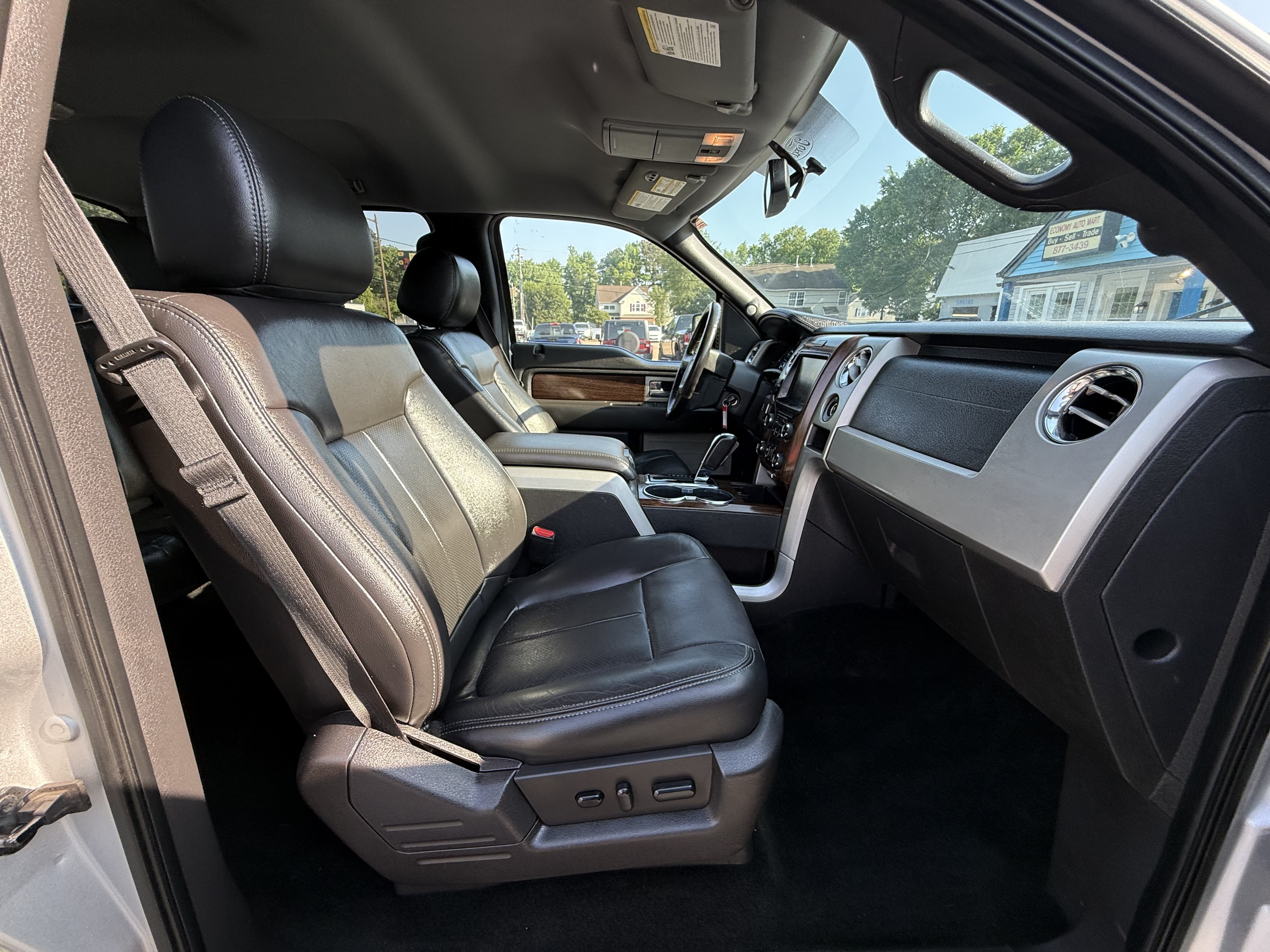 Used 2014 Ford F150 Lariat w/ Equipment Group 501A Mid AWD/4WD image 15