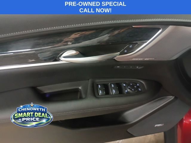 Used 2022 Cadillac XT5 Premium Luxury image 9