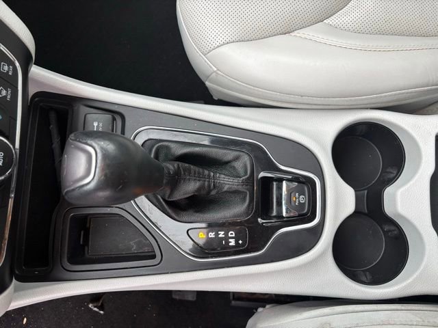 Used 2019 Jeep Cherokee Limited FWD image 21