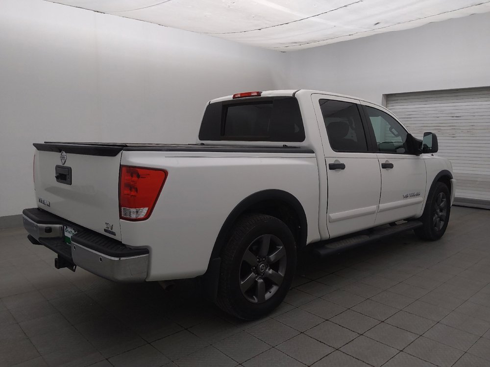 Used 2015 Nissan Titan SV w/ SV Value Truck Package RWD image 10