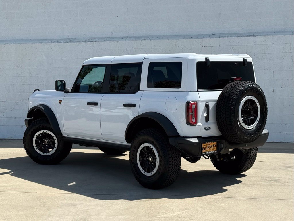 New 2026 Ford Bronco Badlands AWD/4WD image 3