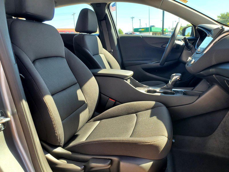 Used 2024 Chevrolet Malibu LT FWD image 12