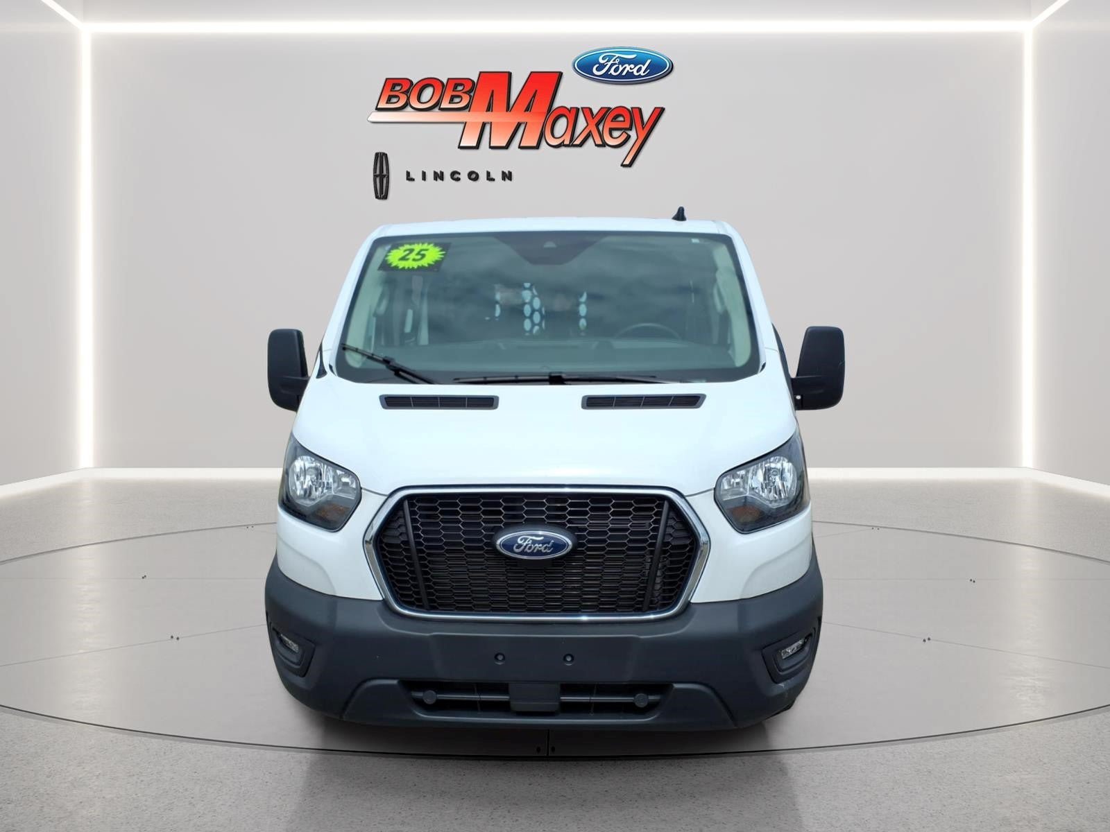 Used 2025 Ford Transit 250 Low Roof w/ Exterior Upgrade Package RWD image 2