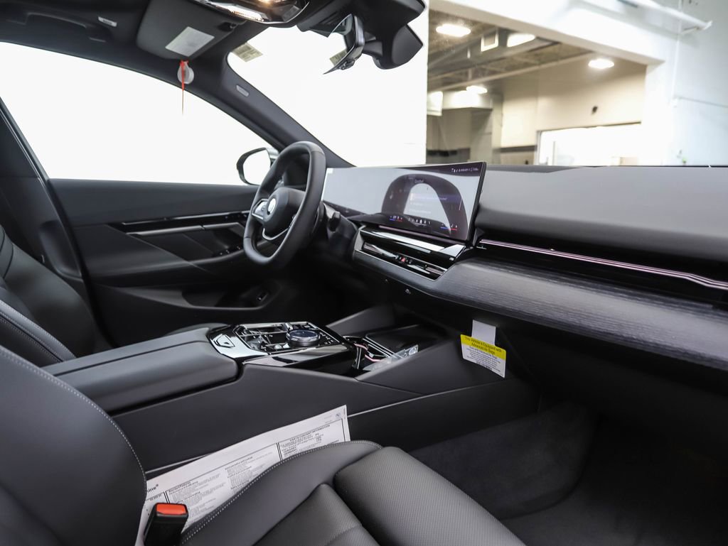 New 2026 BMW 530i xDrive image 29