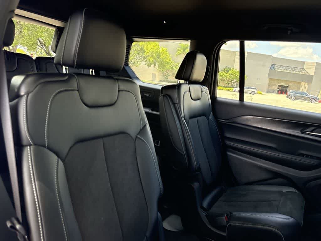 Used 2024 Jeep Grand Cherokee L Laredo AWD/4WD image 24