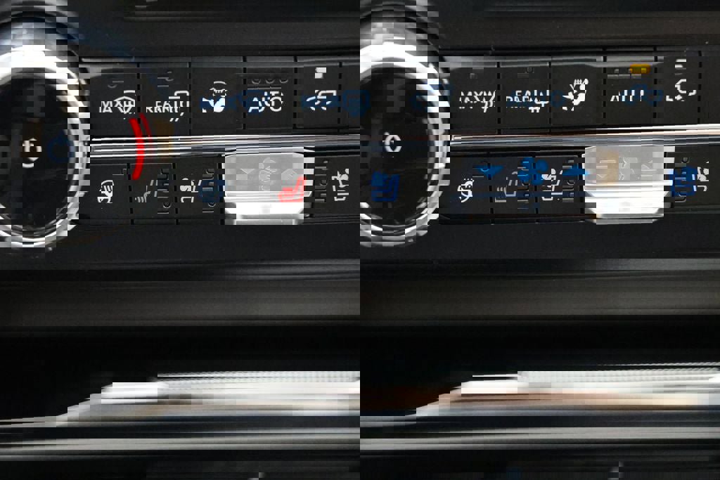 New 2026 Ford F250 Lariat image 24