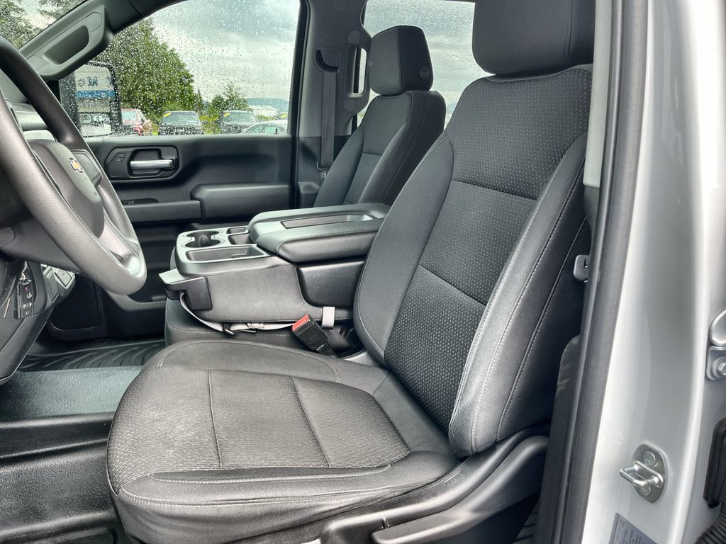 Certified 2022 Chevrolet Silverado 3500 W/T w/ WT Convenience Package AWD/4WD image 17
