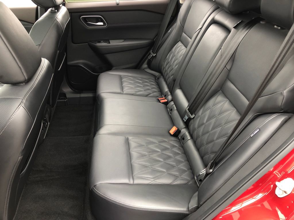 Used 2023 Nissan Rogue Platinum w/ Platinum Premium Package image 22