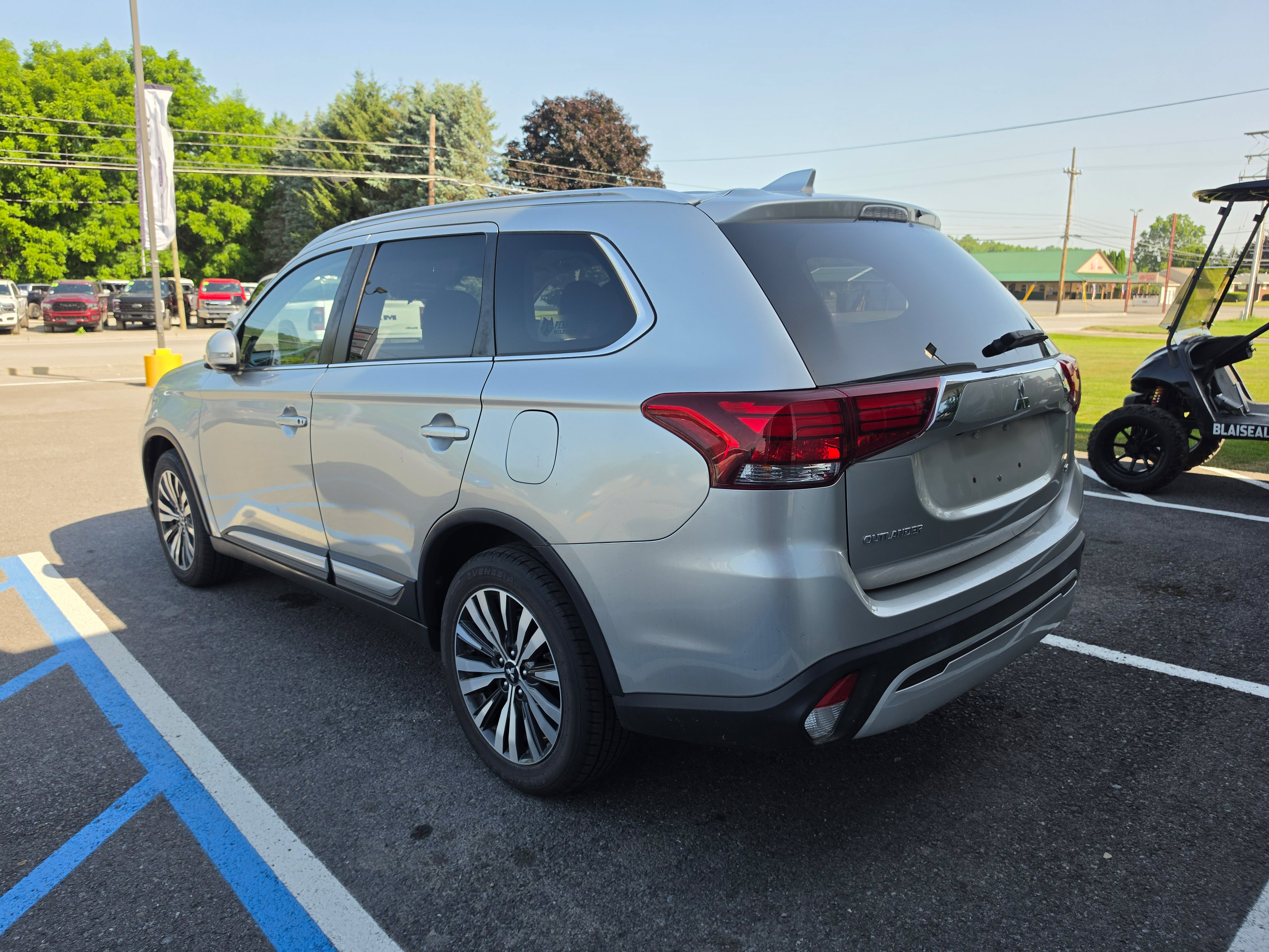 Used 2020 Mitsubishi Outlander SEL AWD/4WD image 6