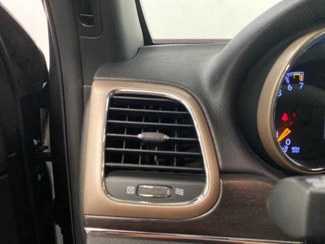 Used 2017 Jeep Grand Cherokee Limited AWD/4WD image 19