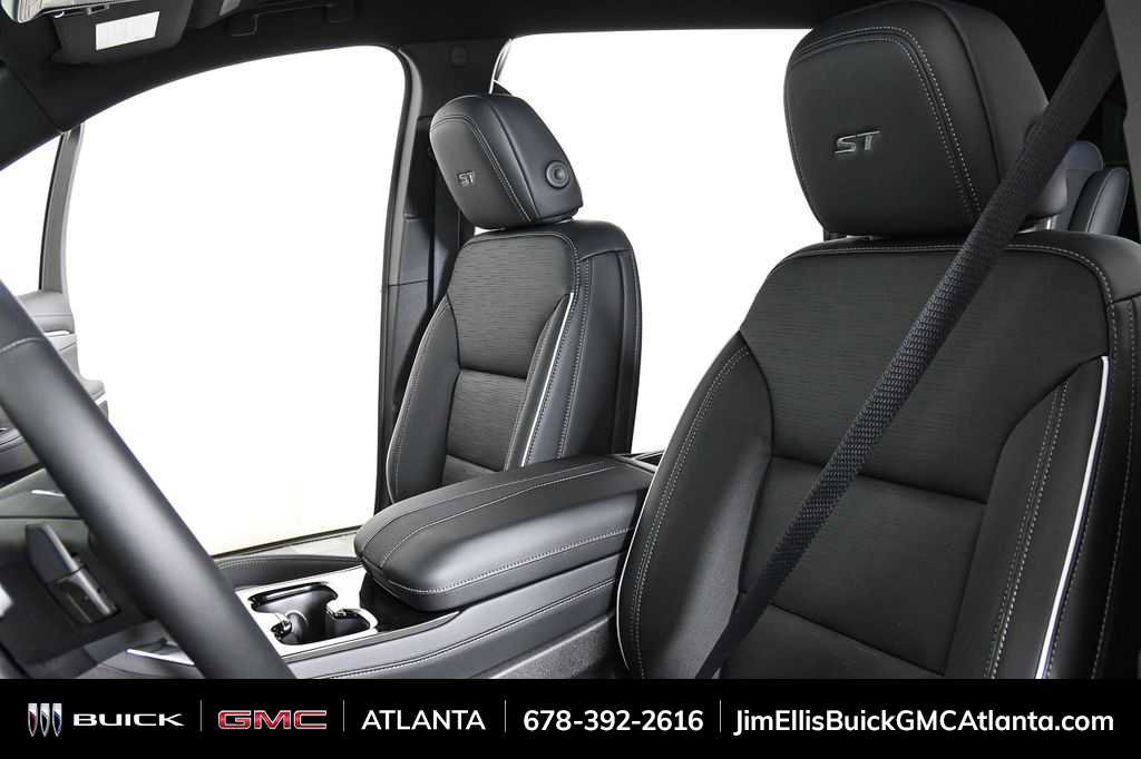 New 2026 Buick Enclave Sport Touring image 5