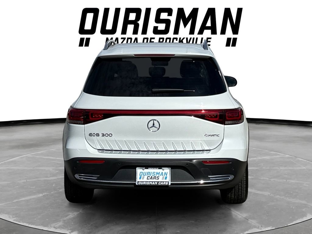 Used 2023 Mercedes-Benz EQB 300 4MATIC image 5
