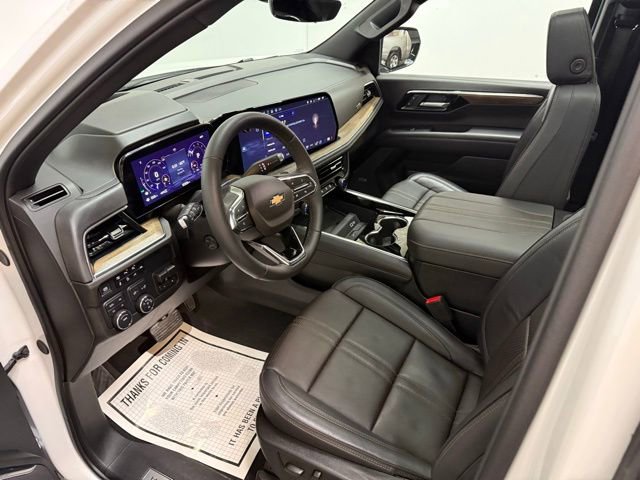 Used 2025 Chevrolet Suburban High Country w/ Sun And Tow Package image 16