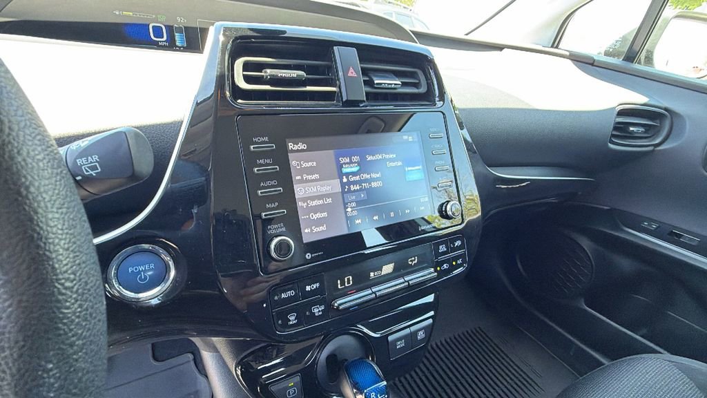 Used 2022 Toyota Prius LE FWD image 25