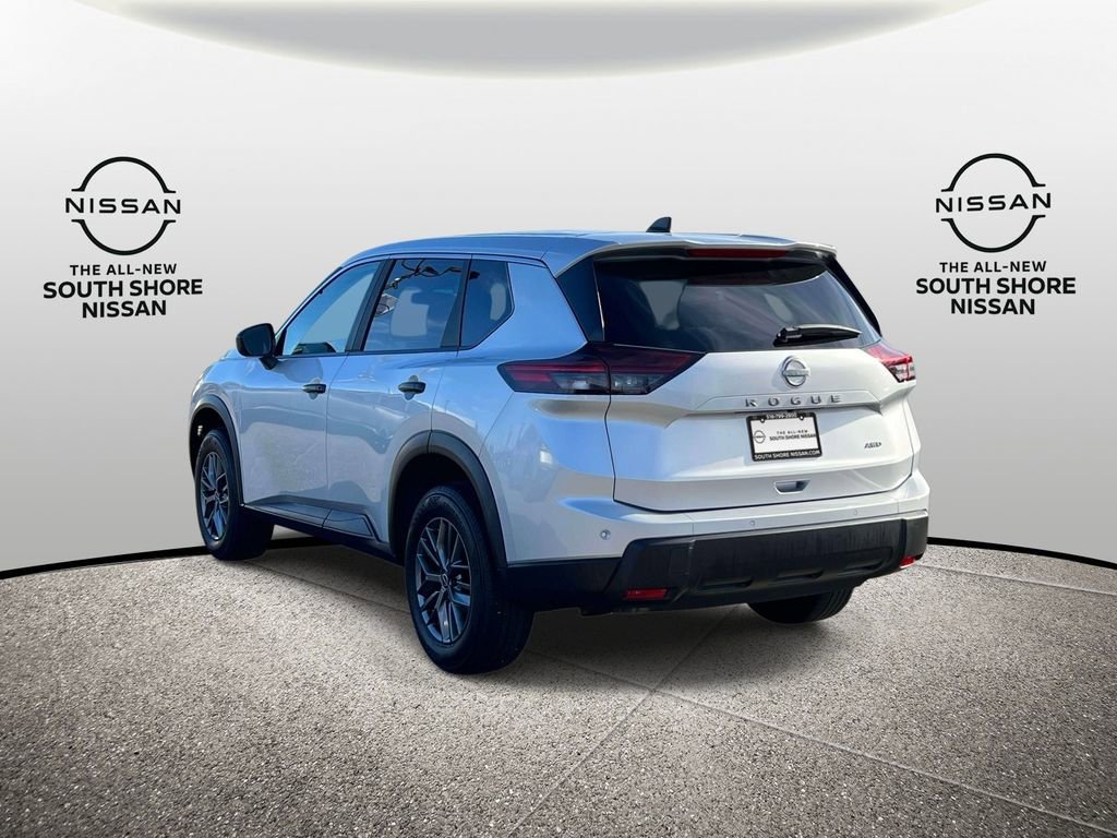 Certified 2025 Nissan Rogue S image 8