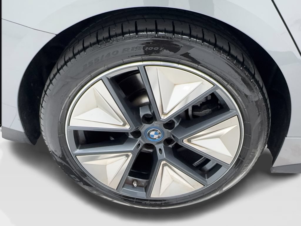 Used 2024 BMW i4 eDrive35 w/ Premium Package RWD image 16