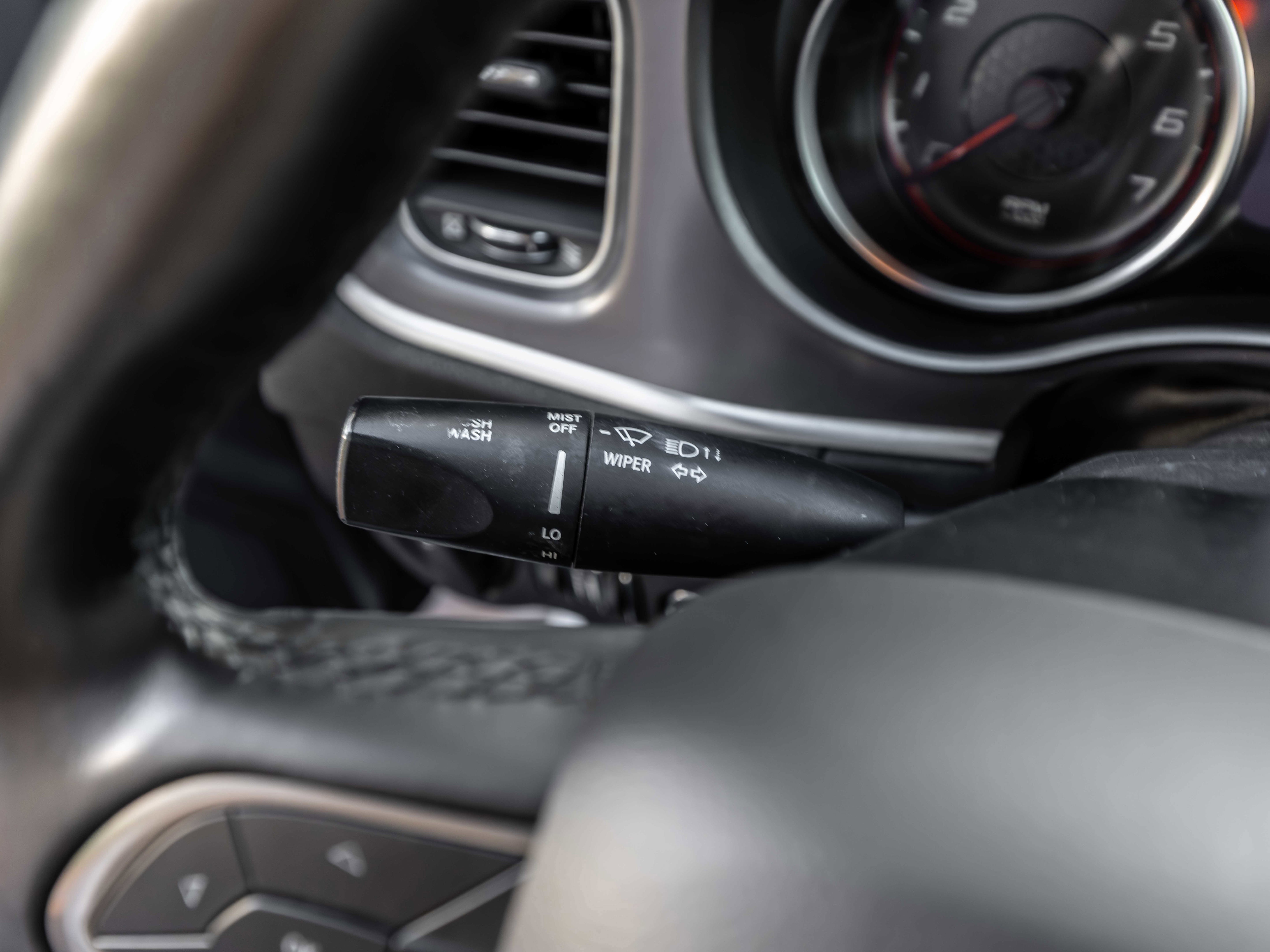 Used 2019 Dodge Charger SXT w/ Leather Interior Group image 63