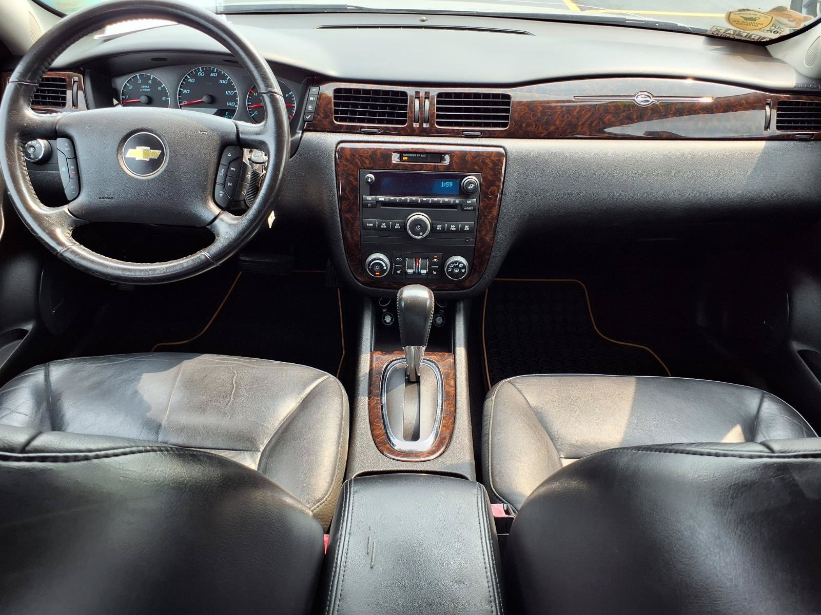 Used 2013 Chevrolet Impala LTZ FWD image 9