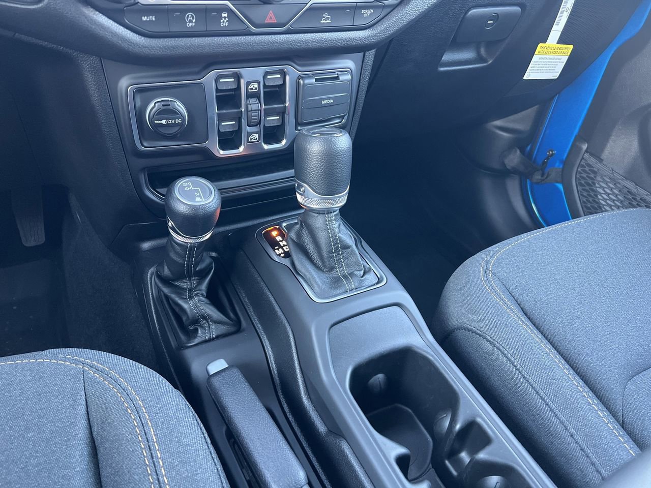 New 2025 Jeep Gladiator Sport image 8