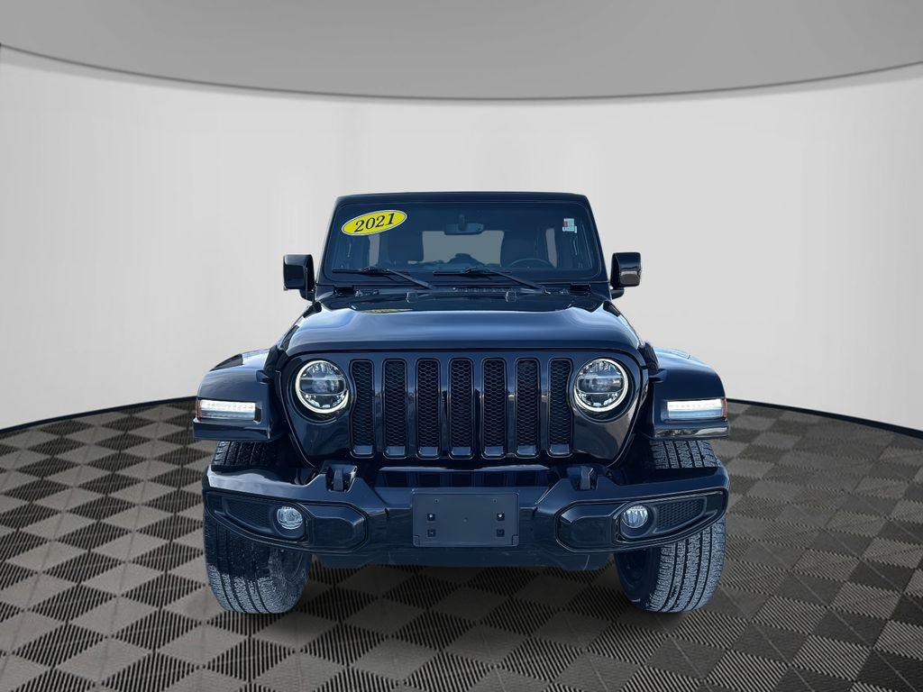 Used 2021 Jeep Wrangler Unlimited Sahara image 2