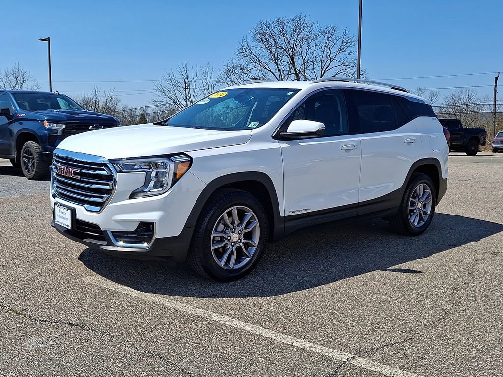 Used 2024 GMC Terrain SLT image 6