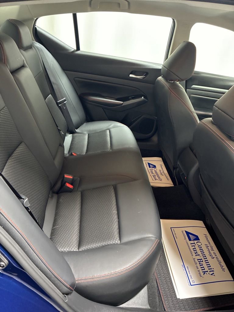 Used 2024 Nissan Altima 2.5 SR image 23