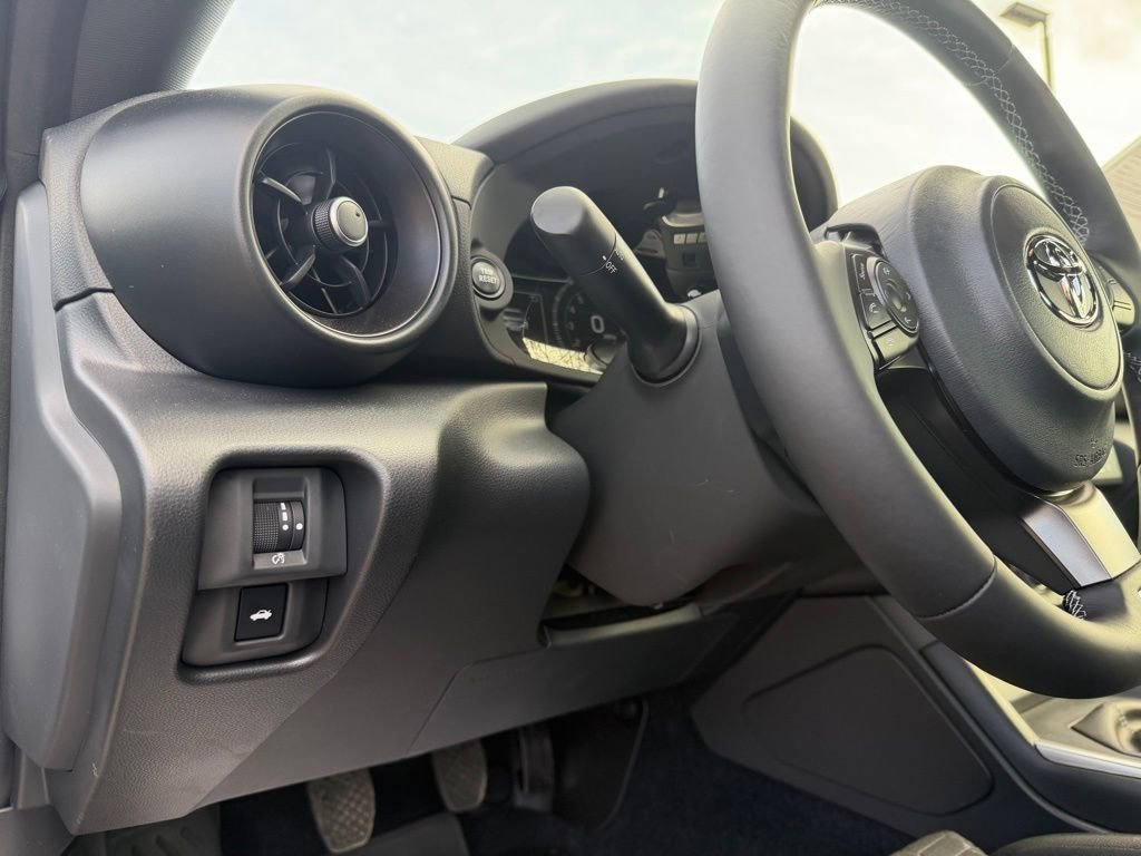 Certified 2025 Toyota GR86 w/ ALL Weather Mat Package (TMS) image 11