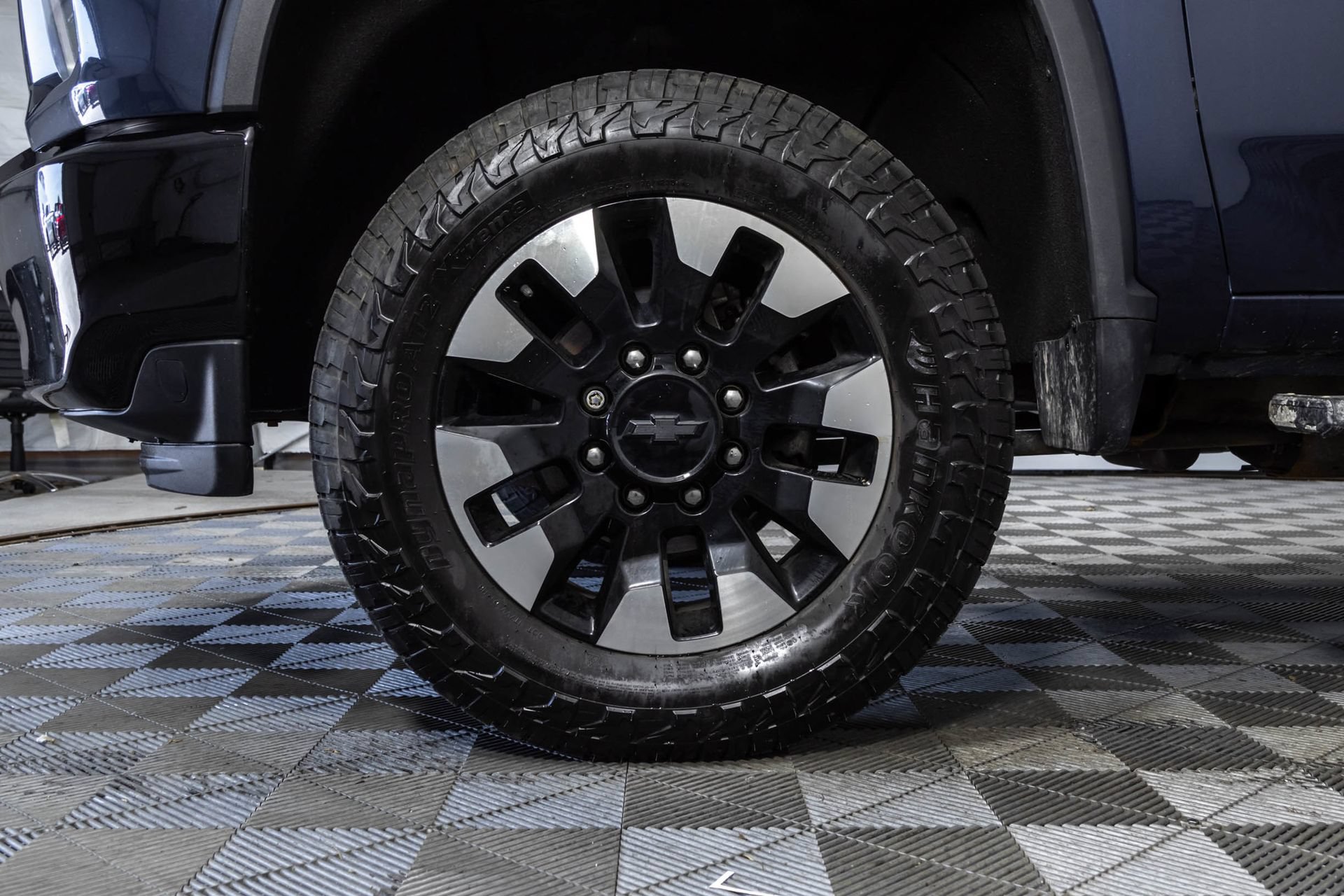 Used 2020 Chevrolet Silverado 2500 Custom w/ Custom Value Package AWD/4WD image 46