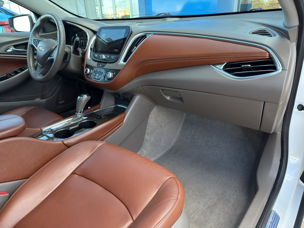 Used 2018 Chevrolet Malibu Premier w/ Premier Sun and Wheel Package image 48