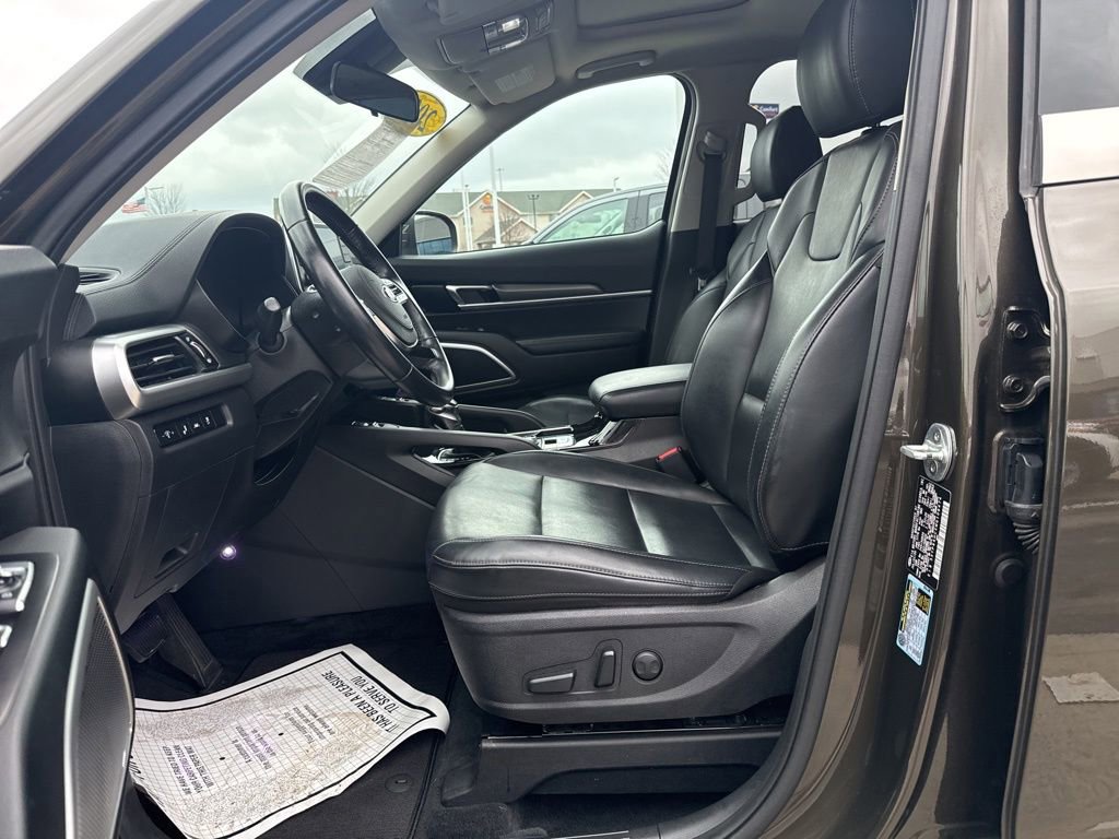 Used 2021 Kia Telluride S image 2