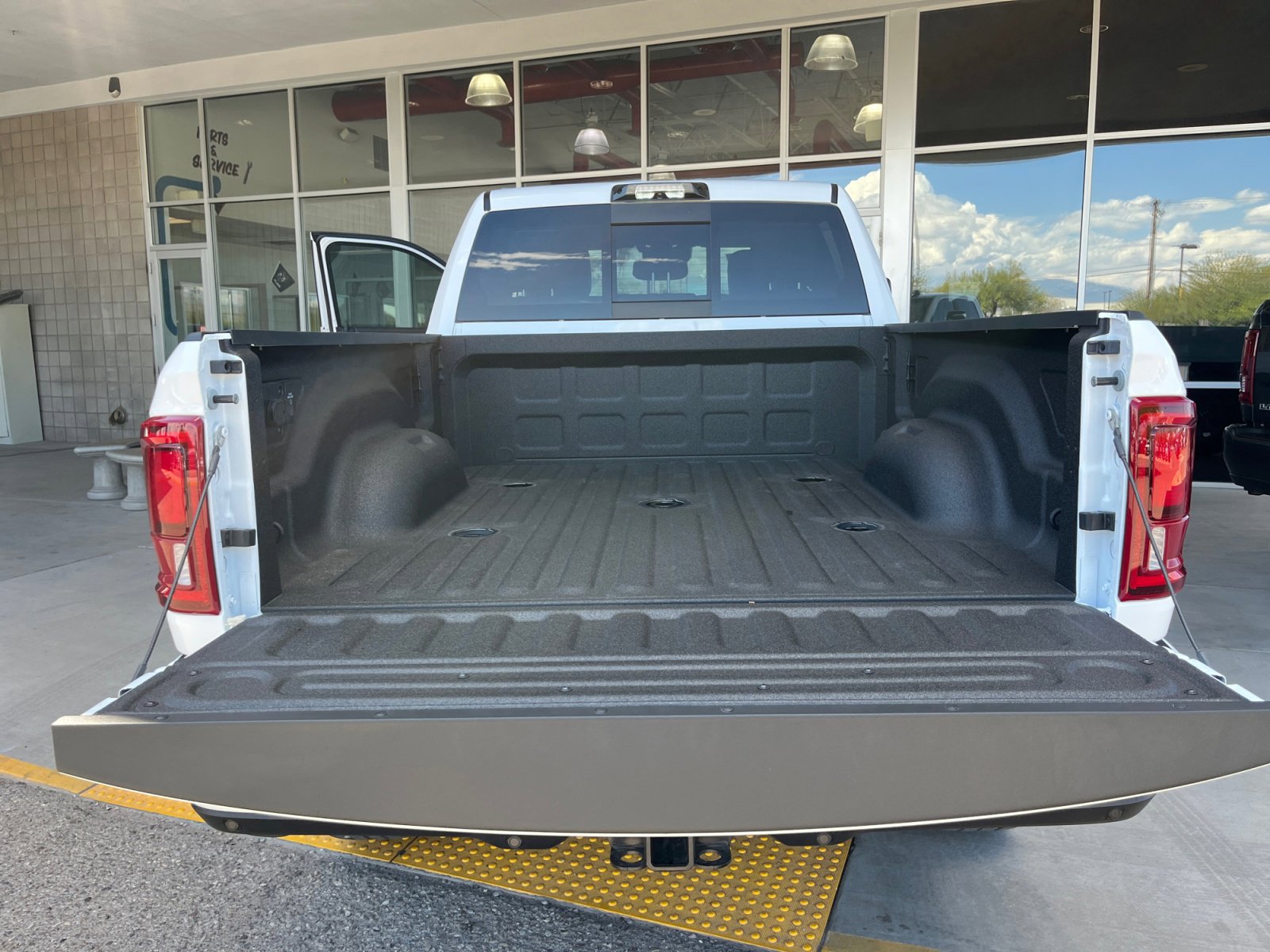 New 2026 RAM 2500 Laramie w/ Night Edition image 34