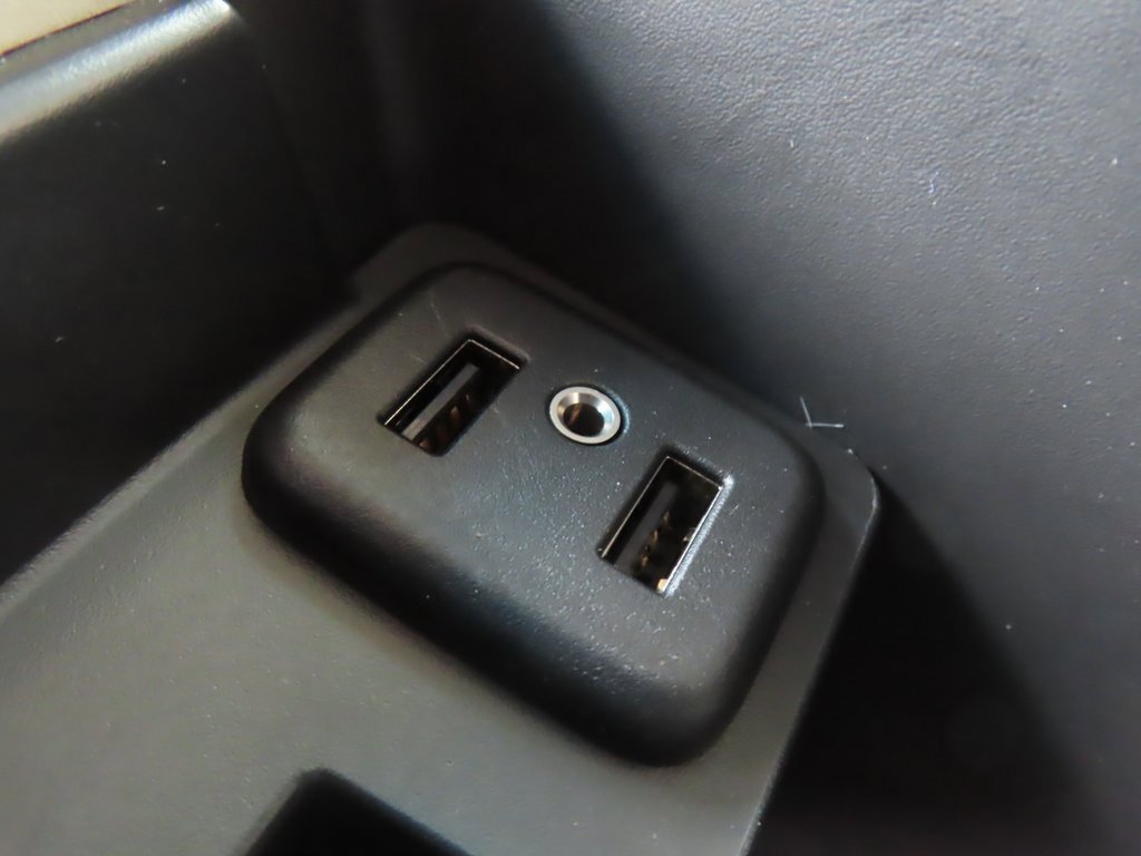 Used 2016 GMC Yukon XL Denali w/ Open Road Package image 13