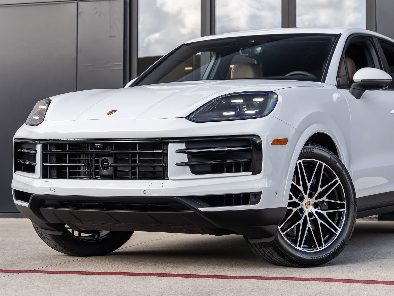 Certified 2026 Porsche Cayenne AWD/4WD image 7