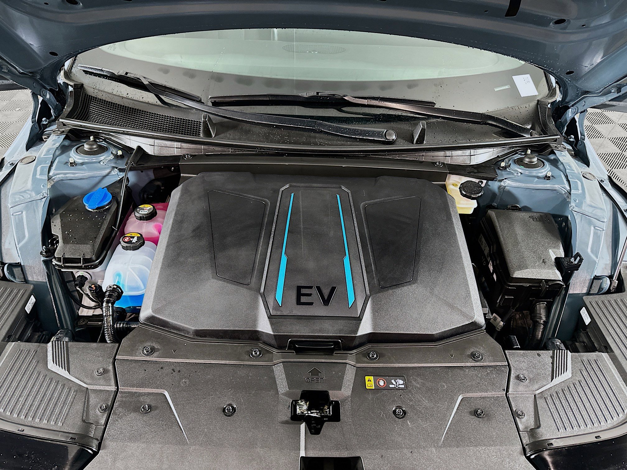 Used 2023 Hyundai Ioniq 5 SE image 32