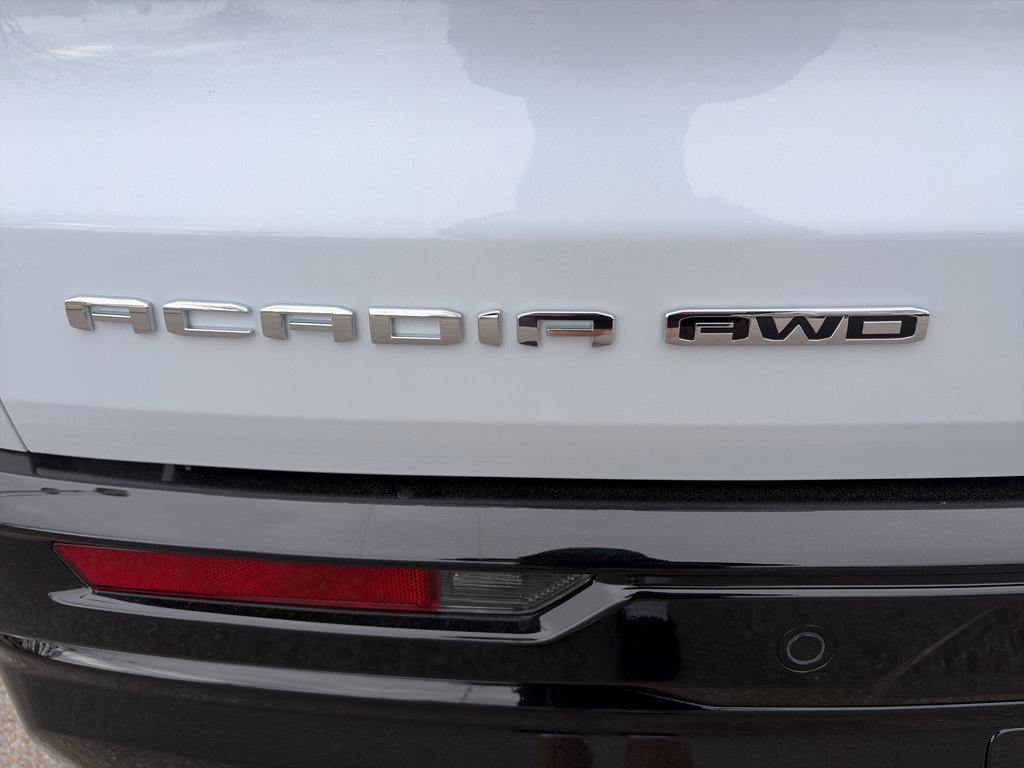 Used 2026 GMC Acadia Denali Ultimate w/ LPO, Floor Liner Package image 29