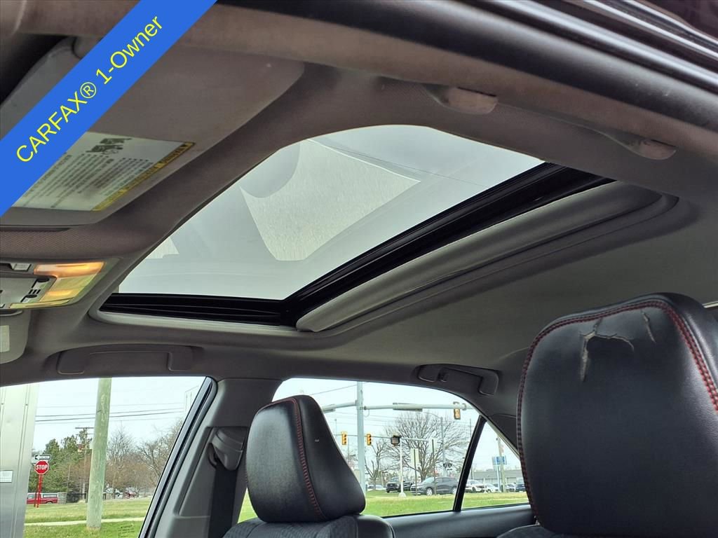 Used 2015 Toyota Camry SE w/ Moonroof Package image 18