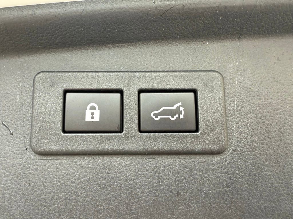 Certified 2023 Subaru Outback Touring XT image 30