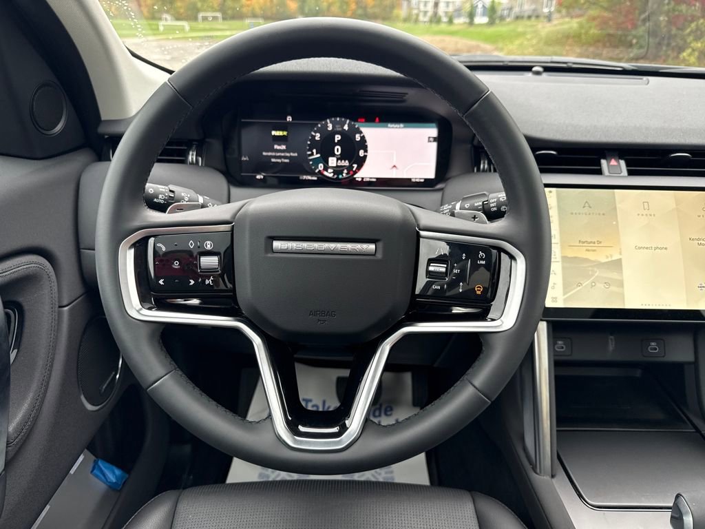 New 2024 Land Rover Discovery Sport S image 19