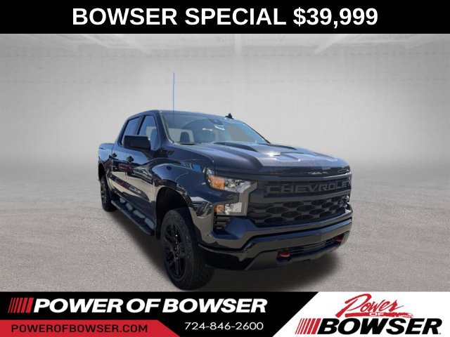 Used 2023 Chevrolet Silverado 1500 Custom Trail Boss w/ LPO, Dark Essentials Package AWD/4WD image 9
