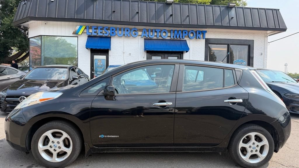 Used 2013 Nissan Leaf FWD image 2