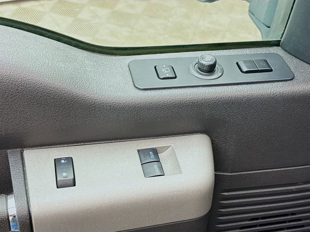 Used 2015 Ford F250 Lariat w/ Chrome Package image 18