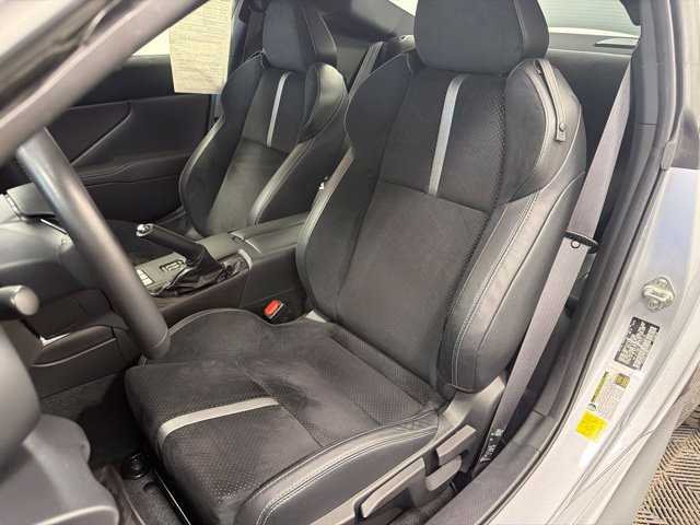 Used 2025 Toyota GR86 Premium w/ Performance Package RWD image 17