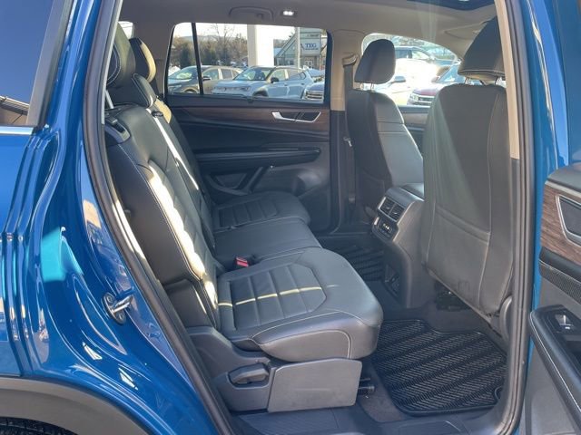 Certified 2025 Volkswagen Atlas SEL image 12