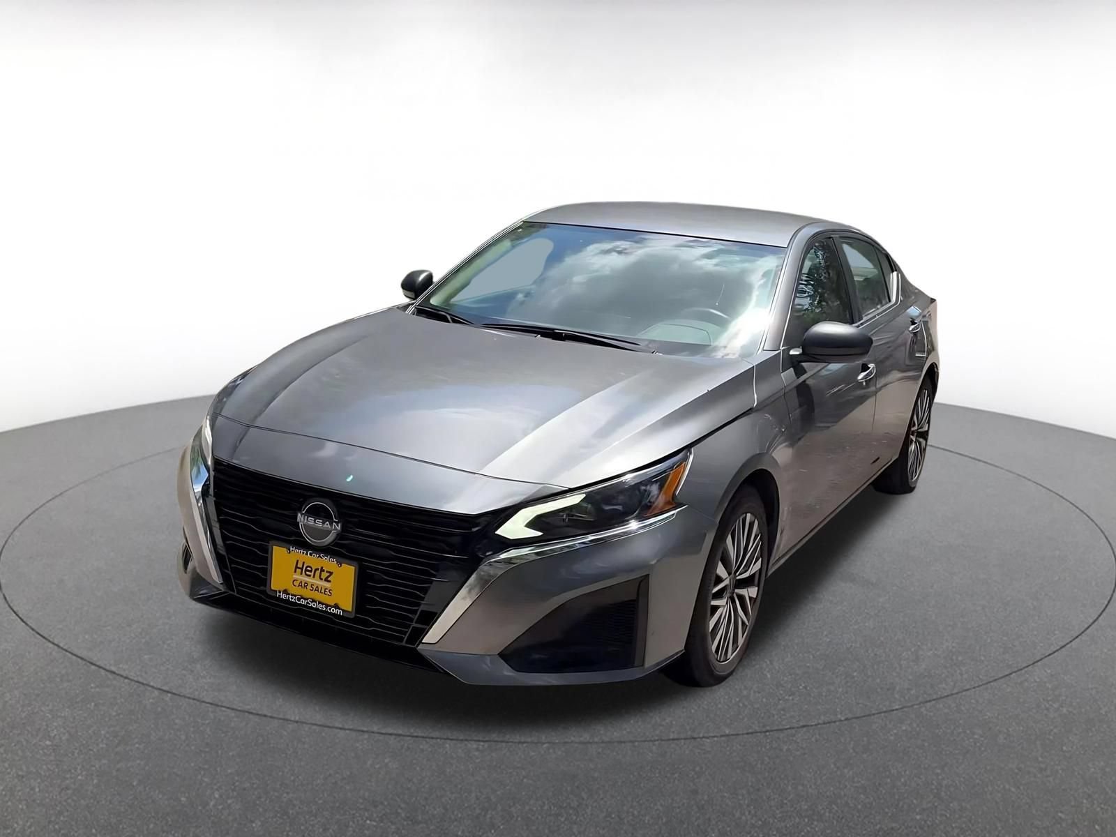 Used 2025 Nissan Altima 2.5 SV FWD image 5