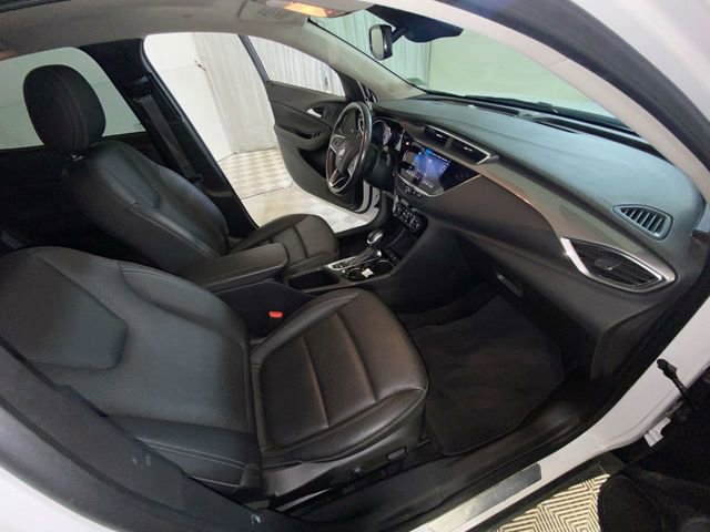 Used 2023 Buick Encore GX Essence w/ Experience Buick Package FWD image 38