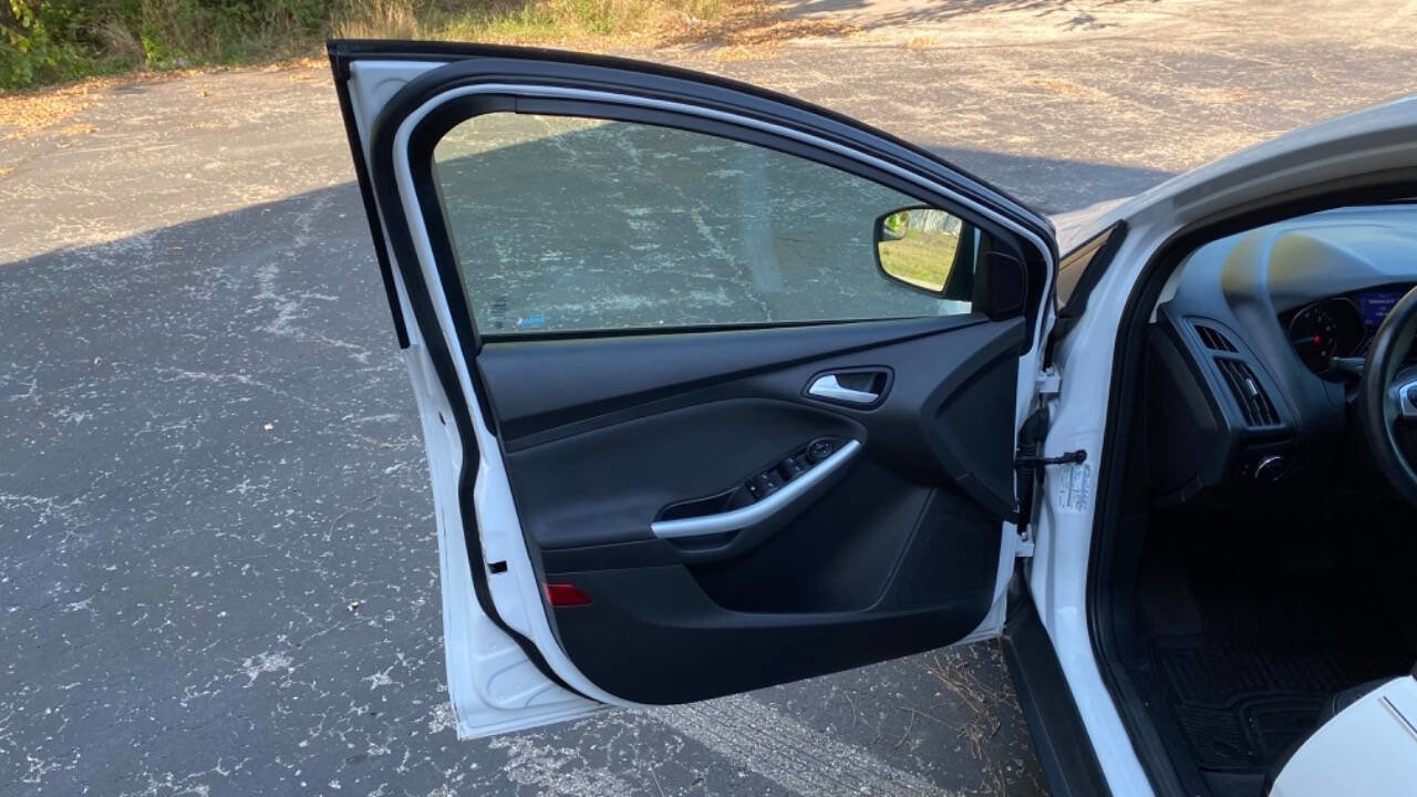 Used 2013 Ford Focus SE image 12